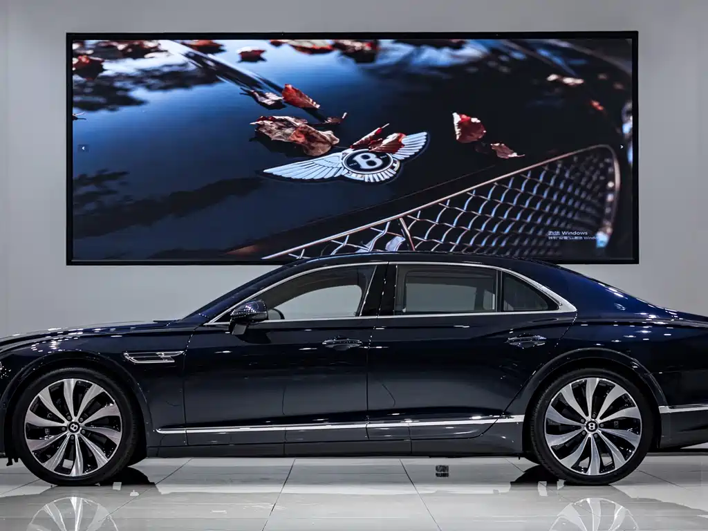Bentley Flying Spur 2021 — фото 4