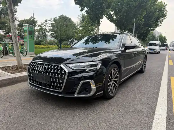 Audi A8 2023