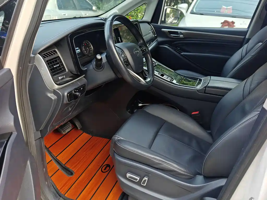 GAC Motor Trumpchi M8 2023 — фото 18