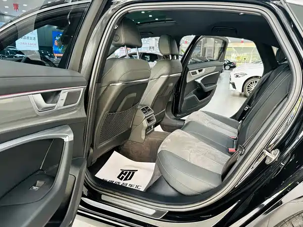 Audi A6L 2023