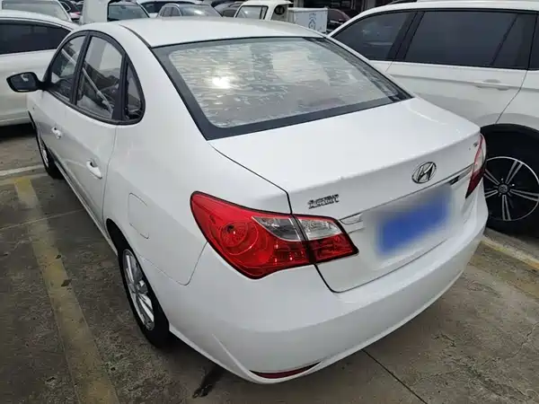 Hyundai Yuedong 2015