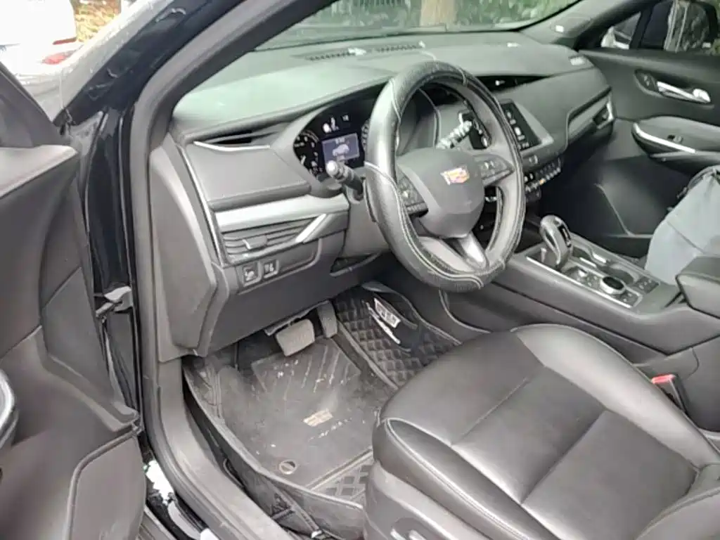 Cadillac XT4 2020 — фото 14