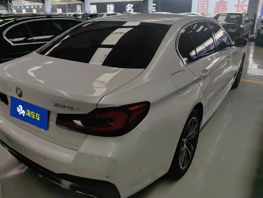 BMW 5 Series 2022