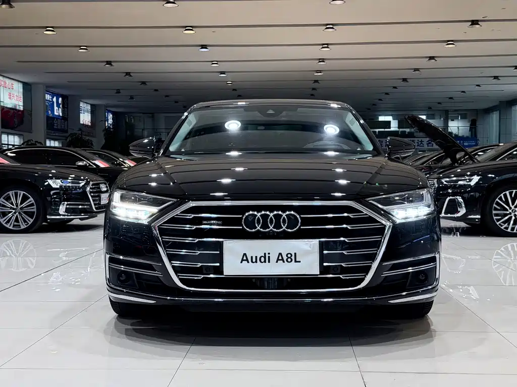 Audi A8 2022
