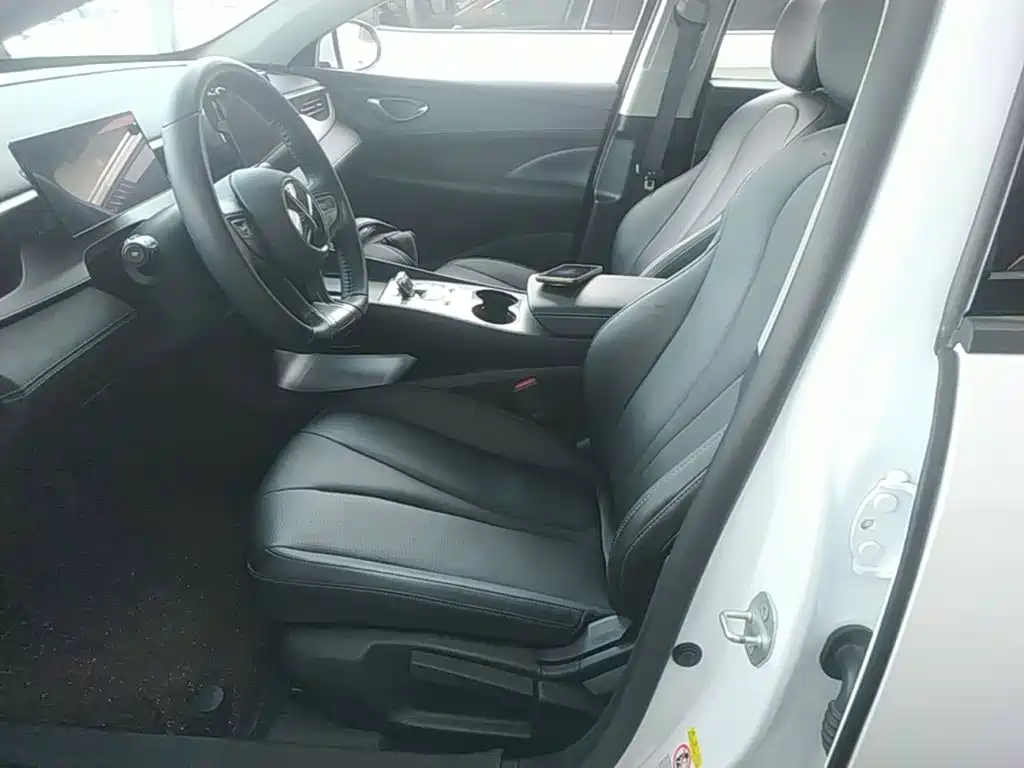 BYD Seal 05 DM-i 2025 — фото 12