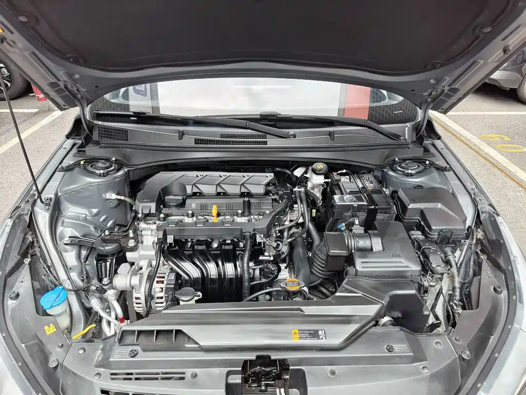 Hyundai Elantra 2023 — фото 21
