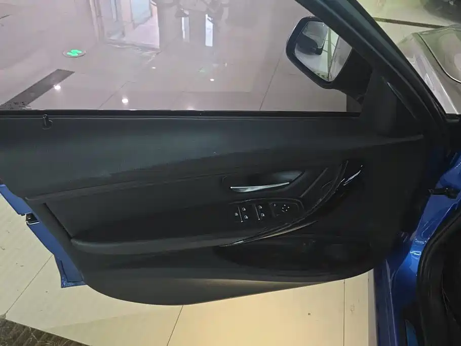 BMW 3 Series 2017