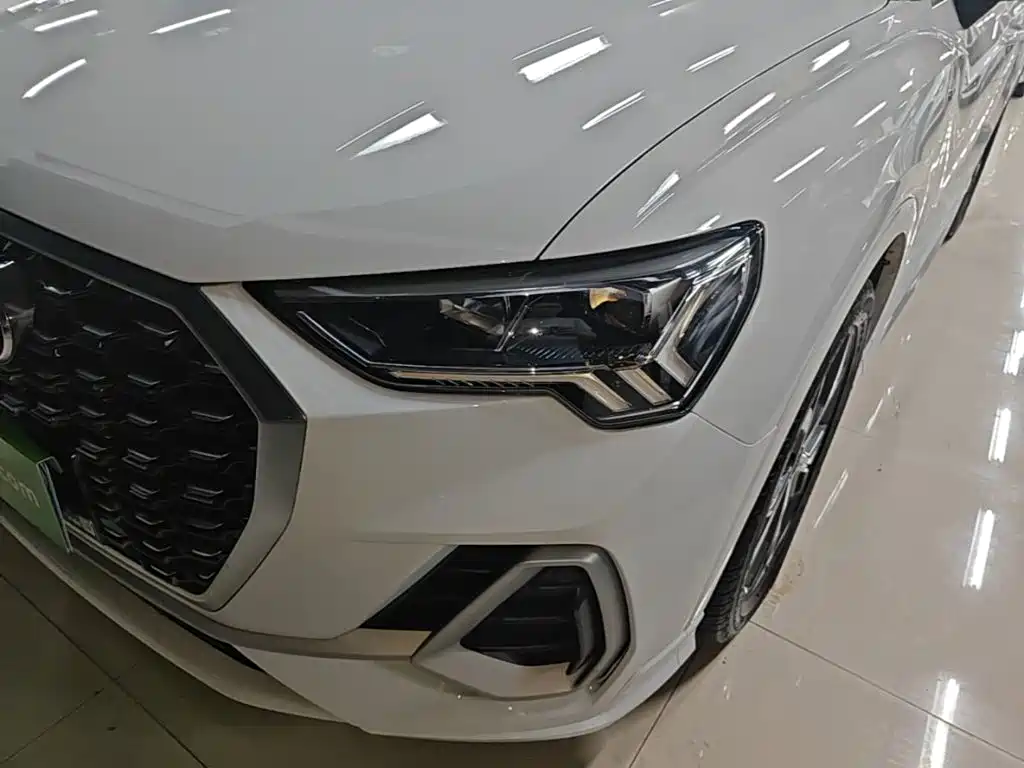 Audi Q3 Sportback 2021 — фото 24