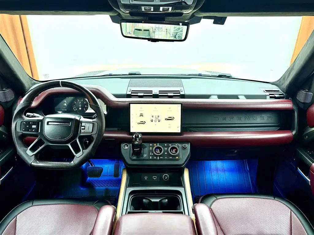 Land Rover Defender 2022 — фото 9
