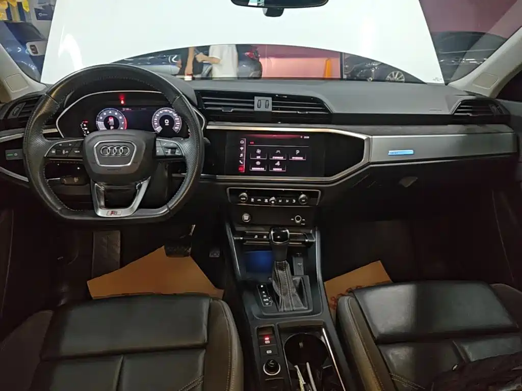 Audi Q3 Sportback 2021 — фото 10