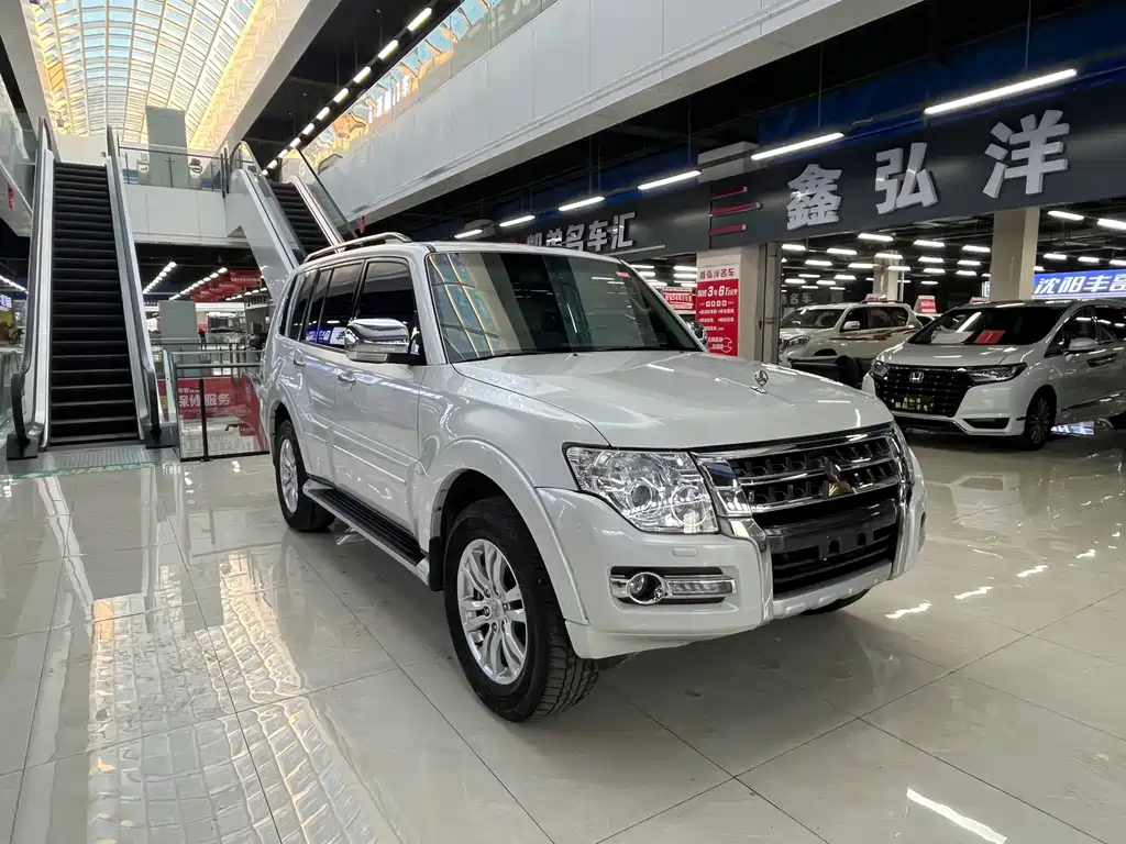 Mitsubishi Pajero 2019 — фото 3