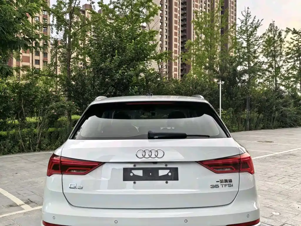 Audi Q3 2020 — фото 5