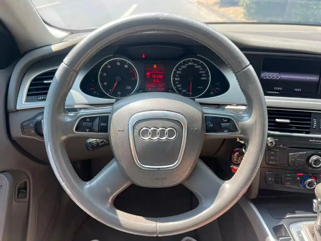 Audi A4L 2012