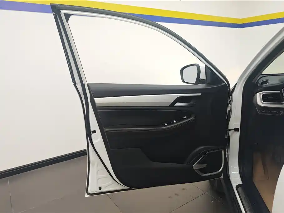 Geely Vision X6 2020