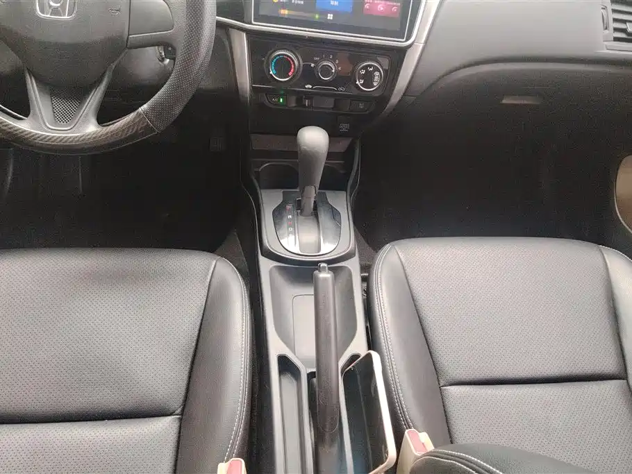 Honda City 2017 — фото 16