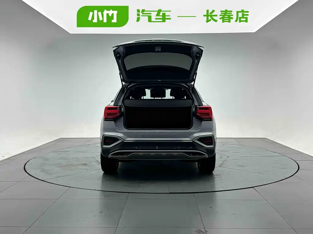 Audi Q2L 2022