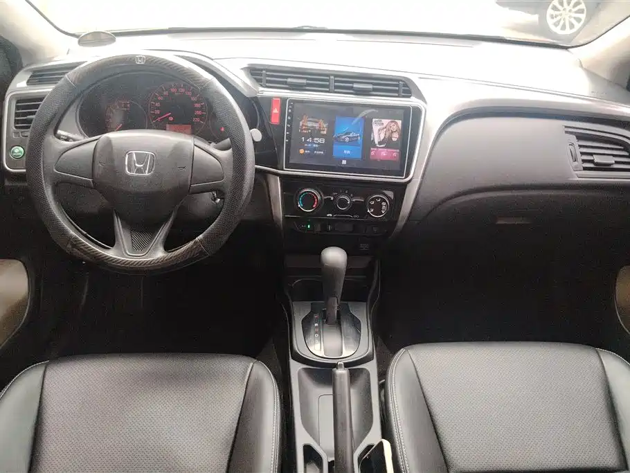 Honda City 2017 — фото 12