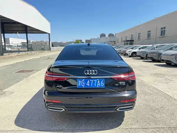 Audi A6L 2022