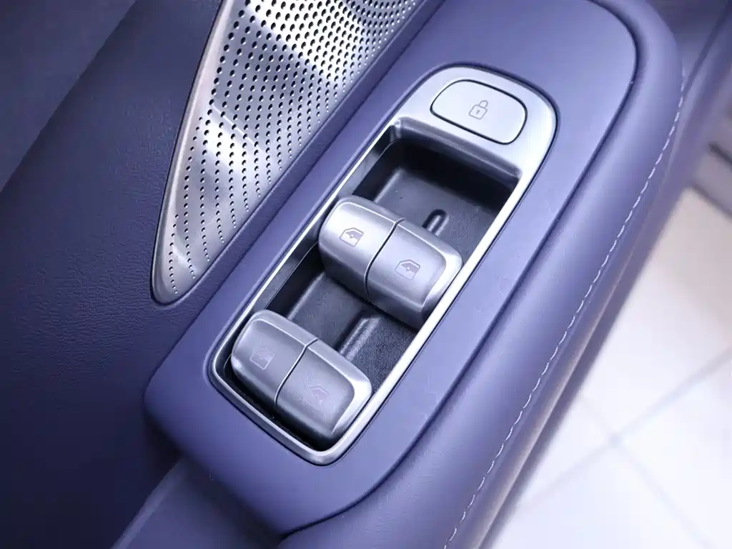 Shangjie H5 2025 — фото 17