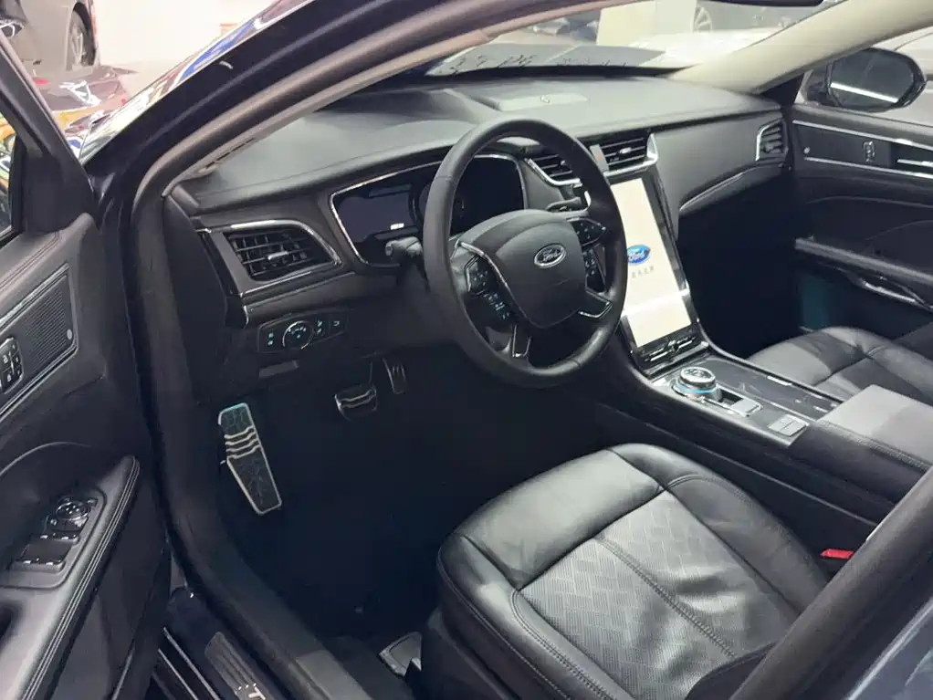 Ford Taurus 2020 — фото 10