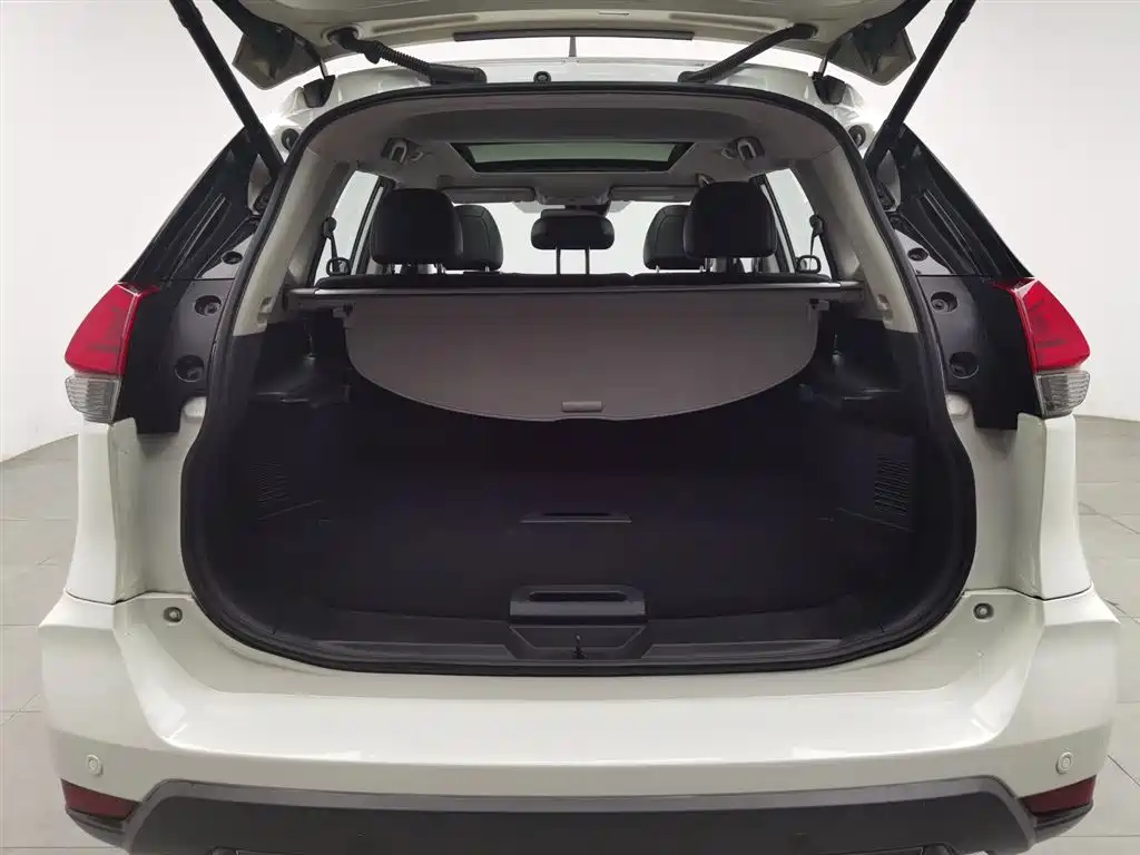 Nissan X-Trail 2018 — фото 16