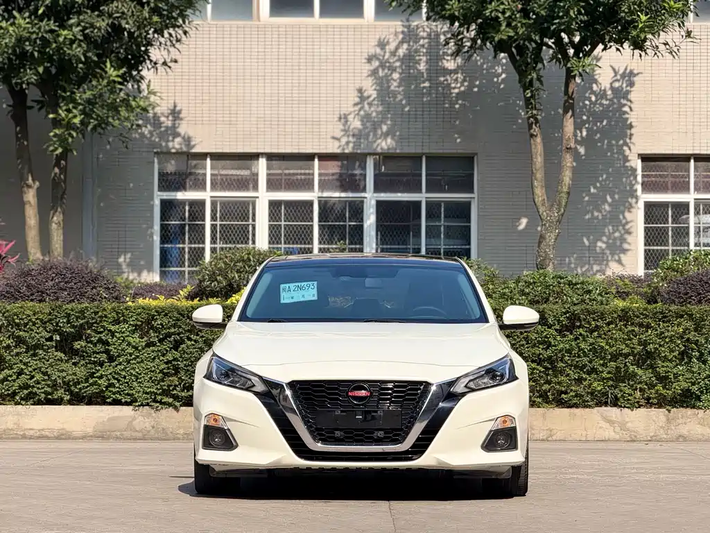 Nissan Teana 2021 — фото 1