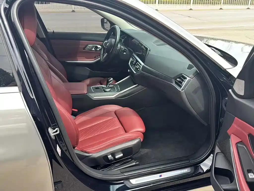 BMW 3 Series 2022 — фото 10