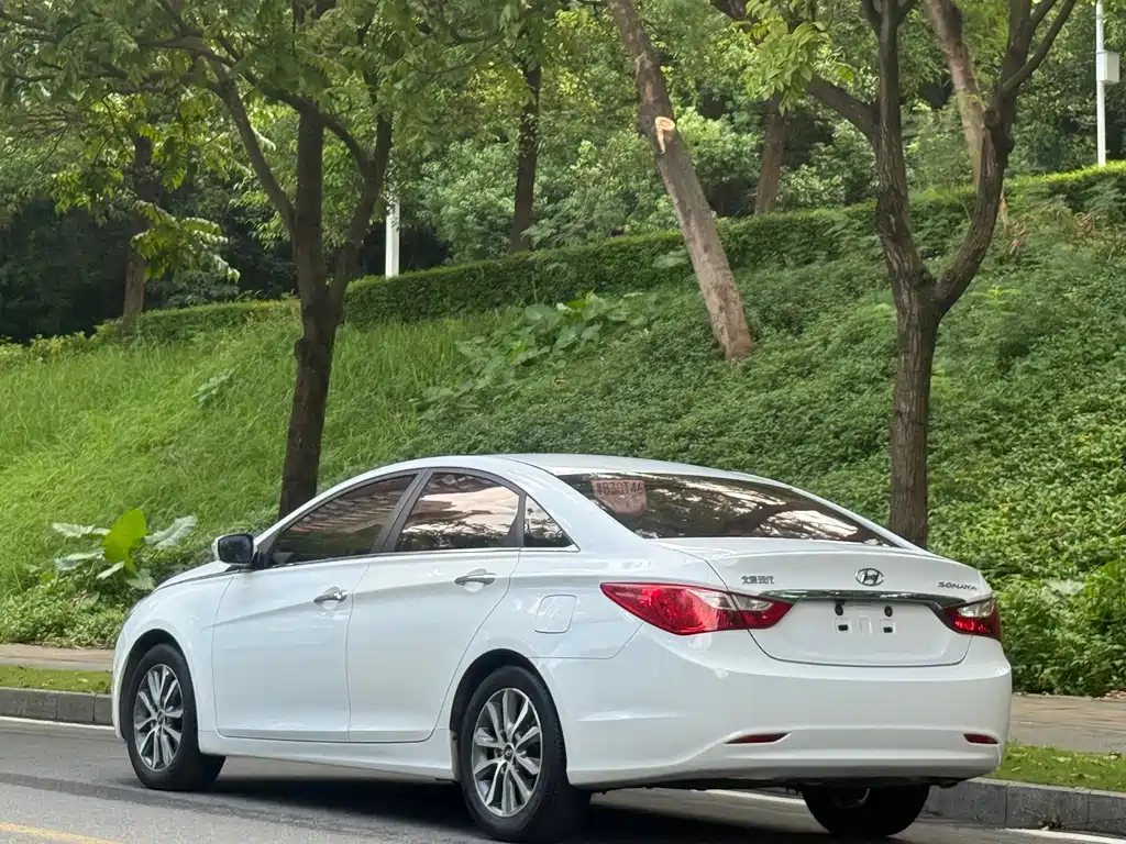 Hyundai Sonata 2013 — фото 4