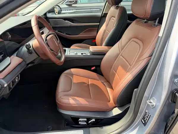 Lincoln Z 2024