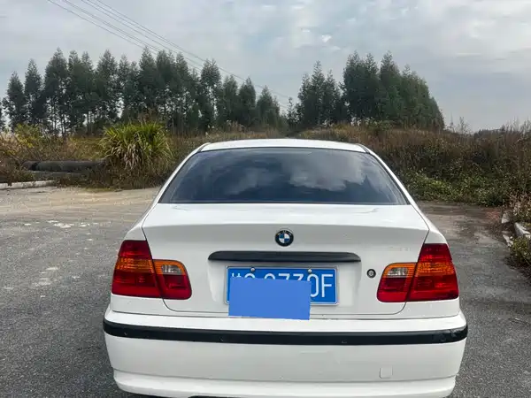 BMW 3 Series 2005