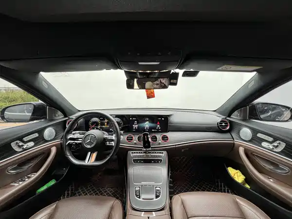 Mercedes-Benz E-Class 2021