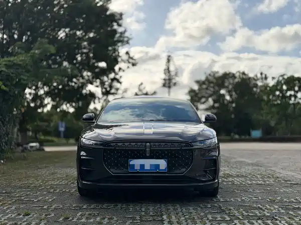 Lincoln Z 2023