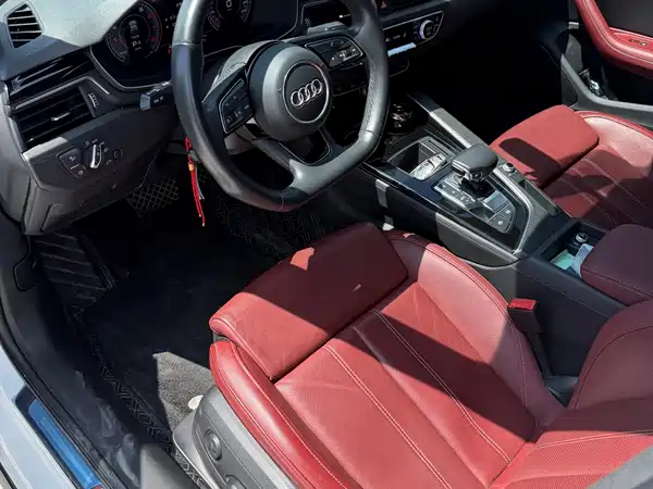 Audi A4L 2023