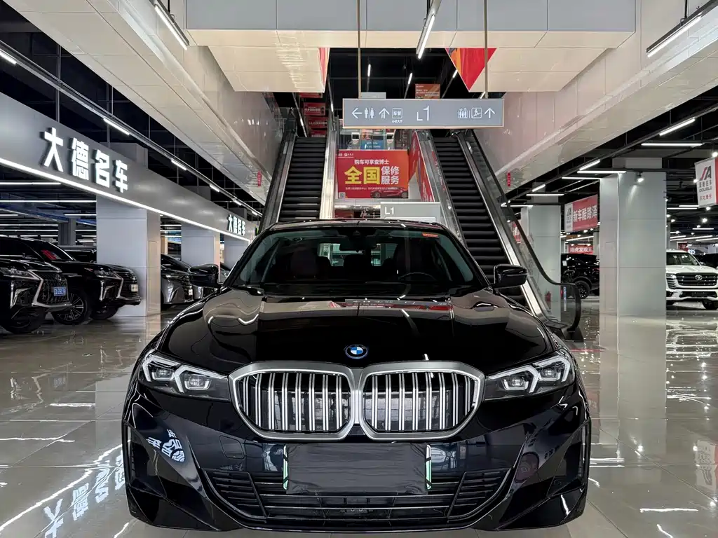 BMW i3 2023