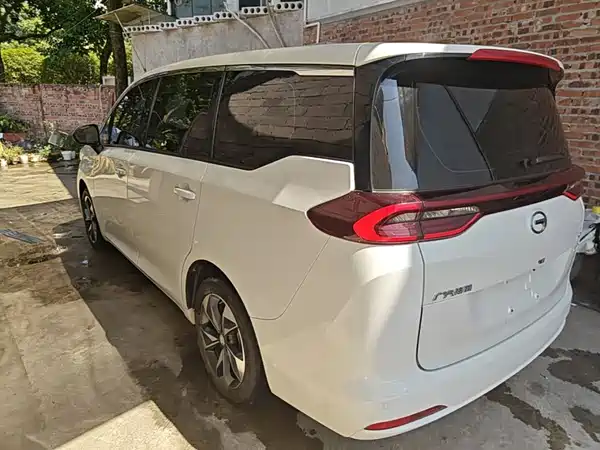 GAC Trumpchi M6 2022