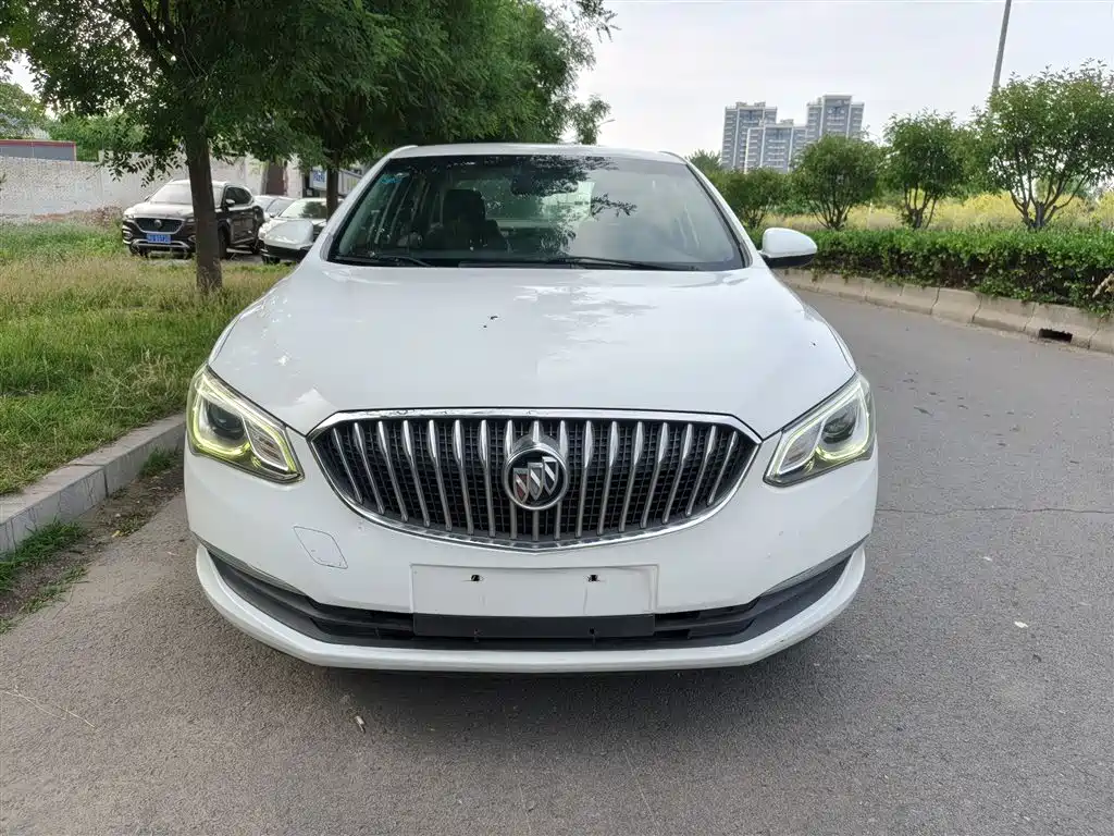 Buick Excelle 2015 — фото 25