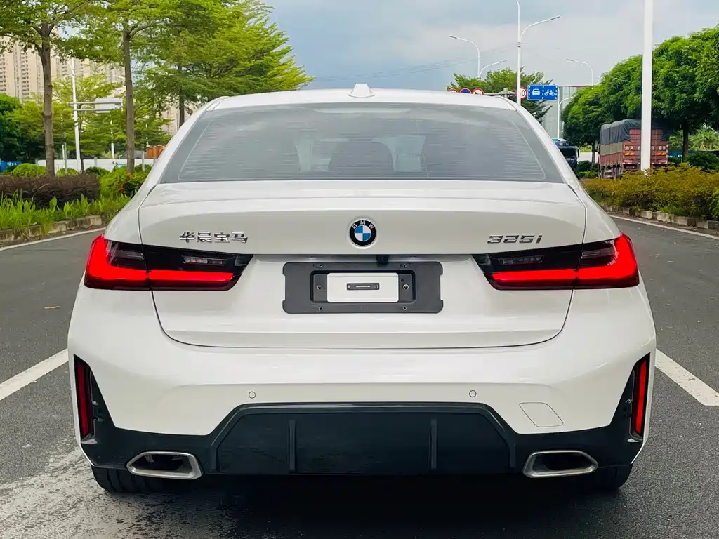 BMW 3 Series 2024