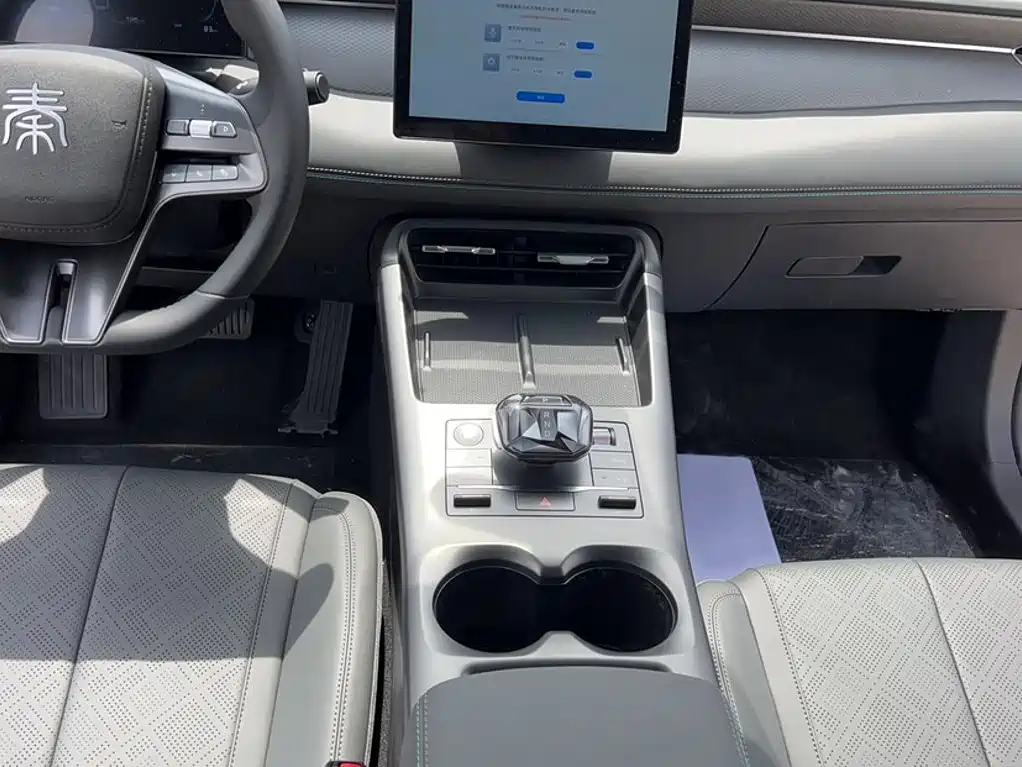 BYD Qin PLUS 2025 — фото 12