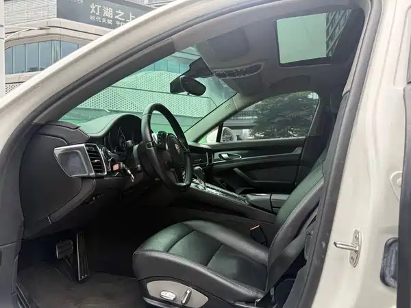 Porsche Panamera 2011