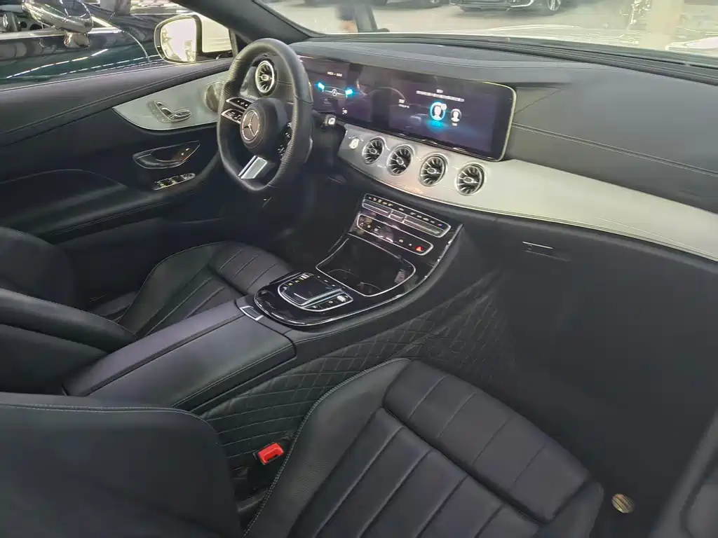Mercedes-Benz E-Class 2023 — фото 10
