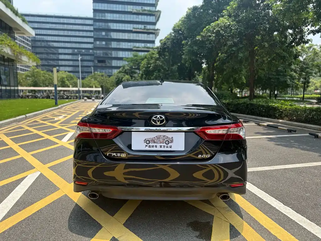 Toyota Camry 2021 — фото 5
