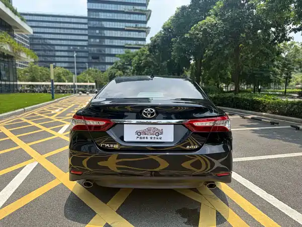 Toyota Camry 2021