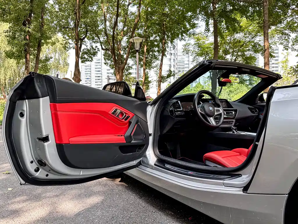 BMW Z4 2023 — фото 13
