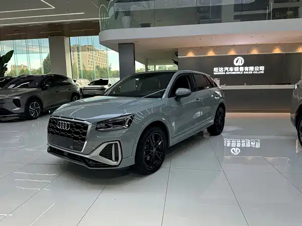 Audi Q2L 2024