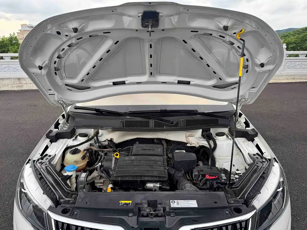 Skoda Kamiq 2021 — фото 18