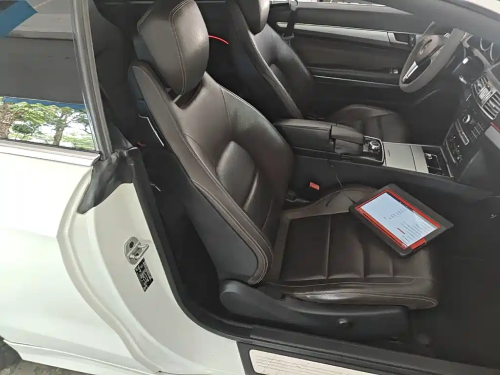 Mercedes-Benz E-Class 2016 — фото 18