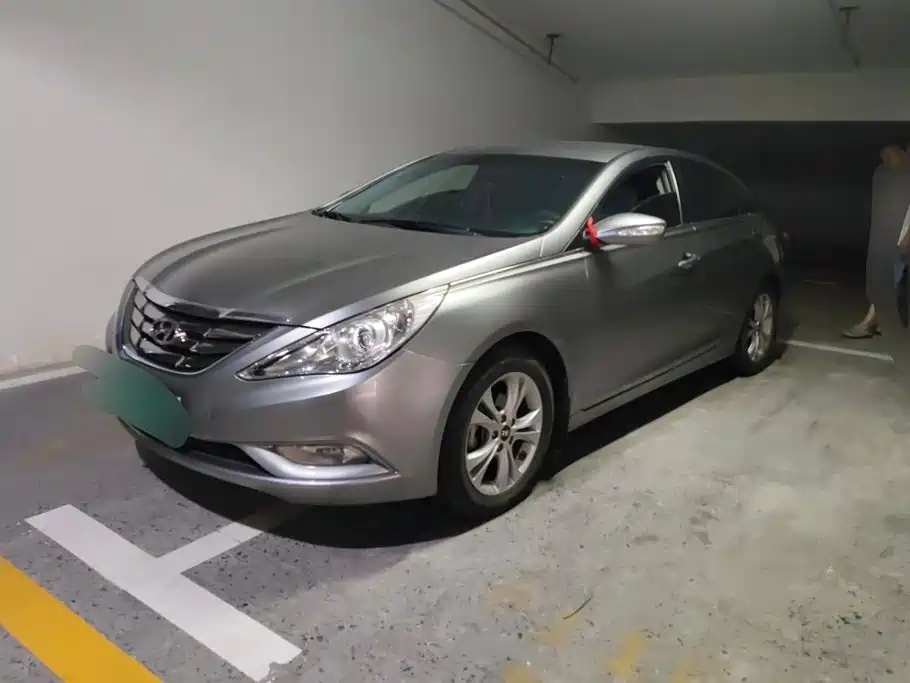 Hyundai Sonata 2012