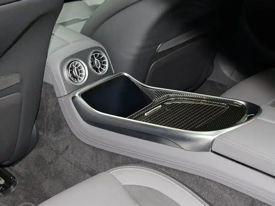 Mercedes-Benz AMG GT 2020 — фото 12