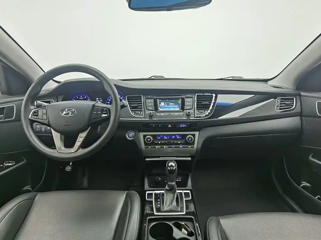 Hyundai Mistra 2015 — фото 5
