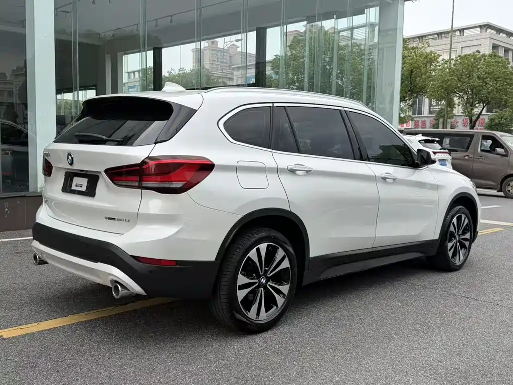 BMW X1 2021 — фото 10